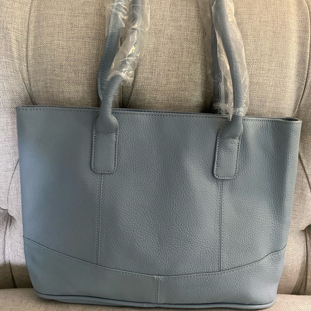 Ameri Leather Casual Handbag.Beautiful Light Blue. - image 1